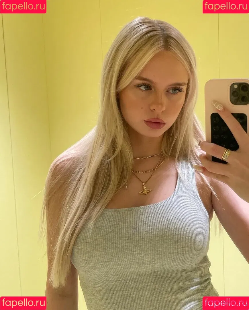 Leni Marie Onlyfans Photo Gallery 