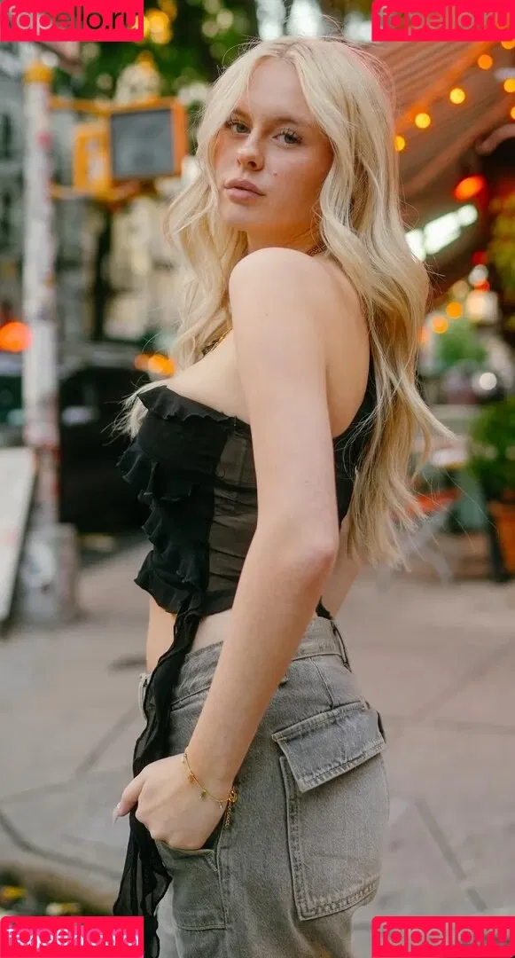 Leni Marie Onlyfans Photo Gallery 