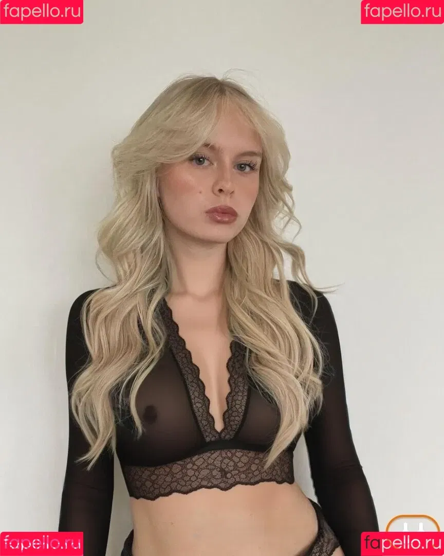 Leni Marie Onlyfans Photo Gallery 