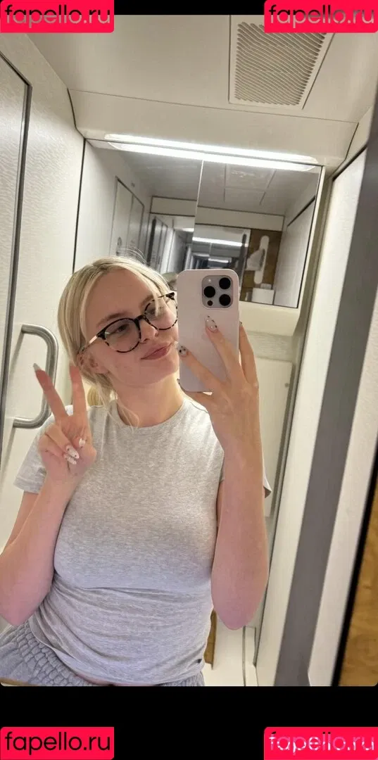 Leni Marie Onlyfans Photo Gallery 