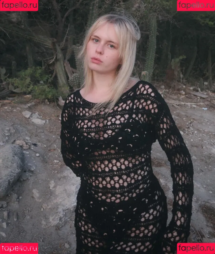 Leni Marie Onlyfans Photo Gallery 
