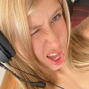 Leni Marie Onlyfans Photo Gallery 