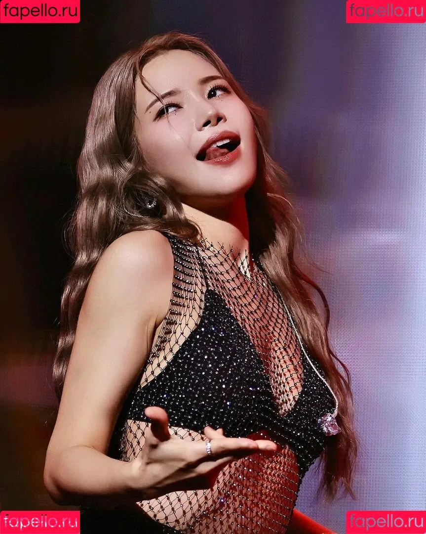 Kim Yong-sun Onlyfans Photo Gallery 