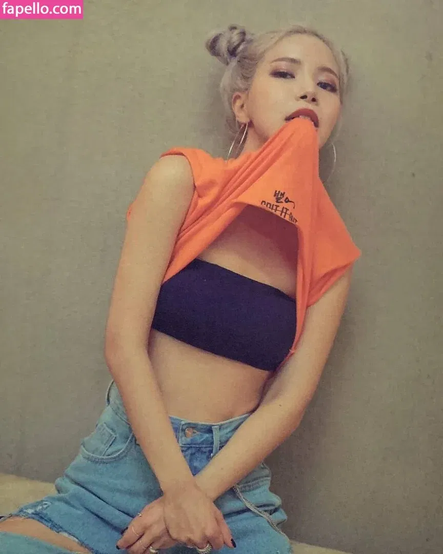 Kim Yong-sun Onlyfans Photo Gallery 