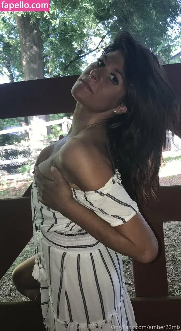 amber22miz Onlyfans Photo Gallery 