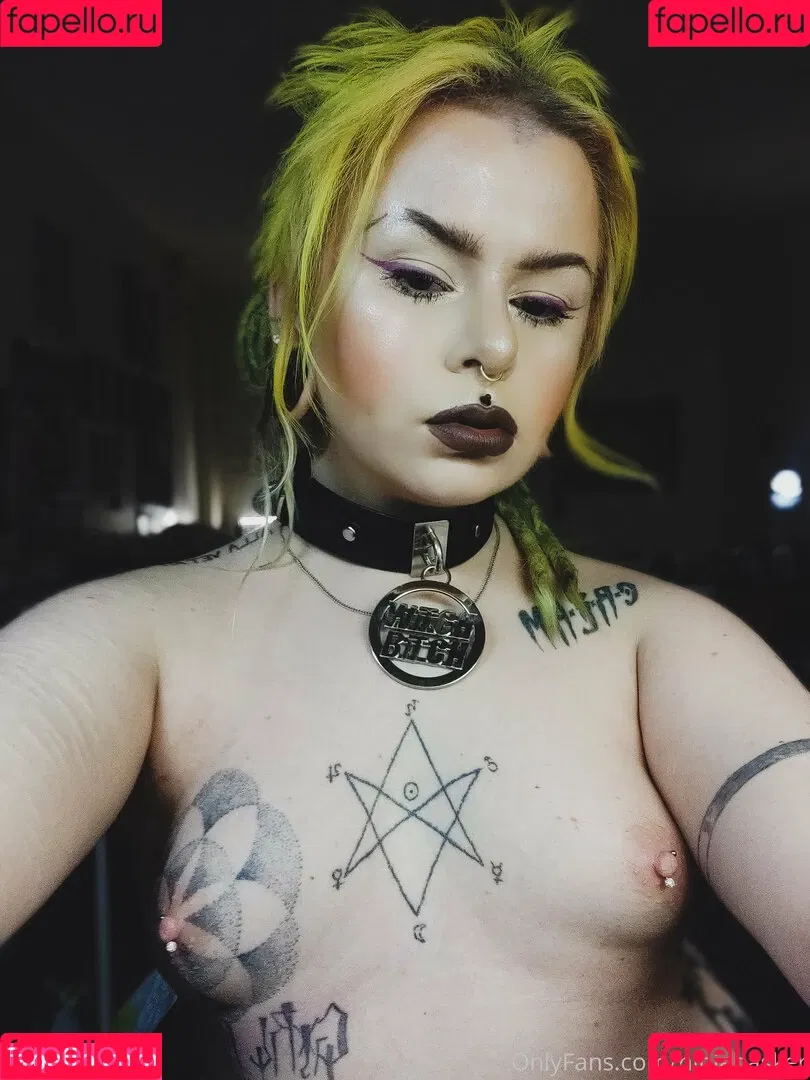 bitxhcraft Onlyfans Photo Gallery 
