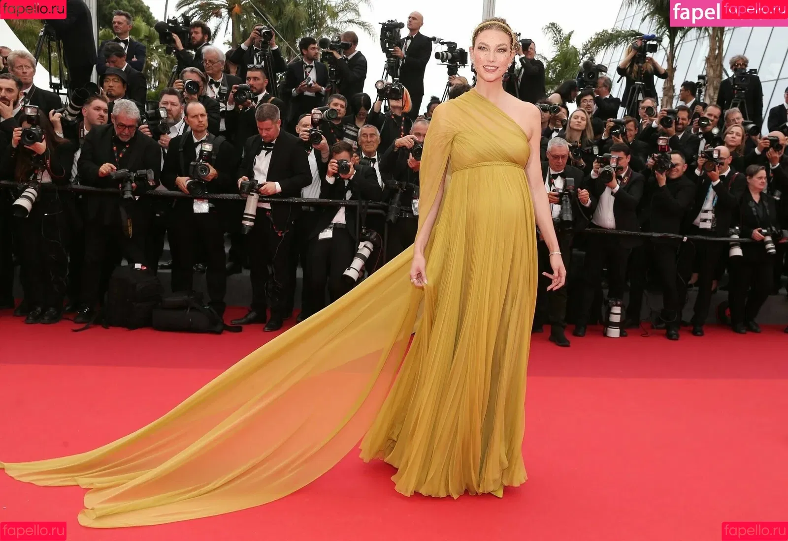 Karlie Kloss Onlyfans Photo Gallery 