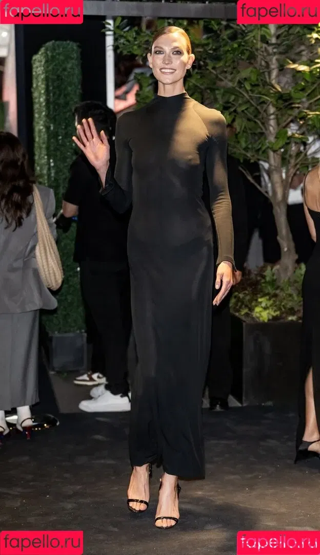 Karlie Kloss Onlyfans Photo Gallery 
