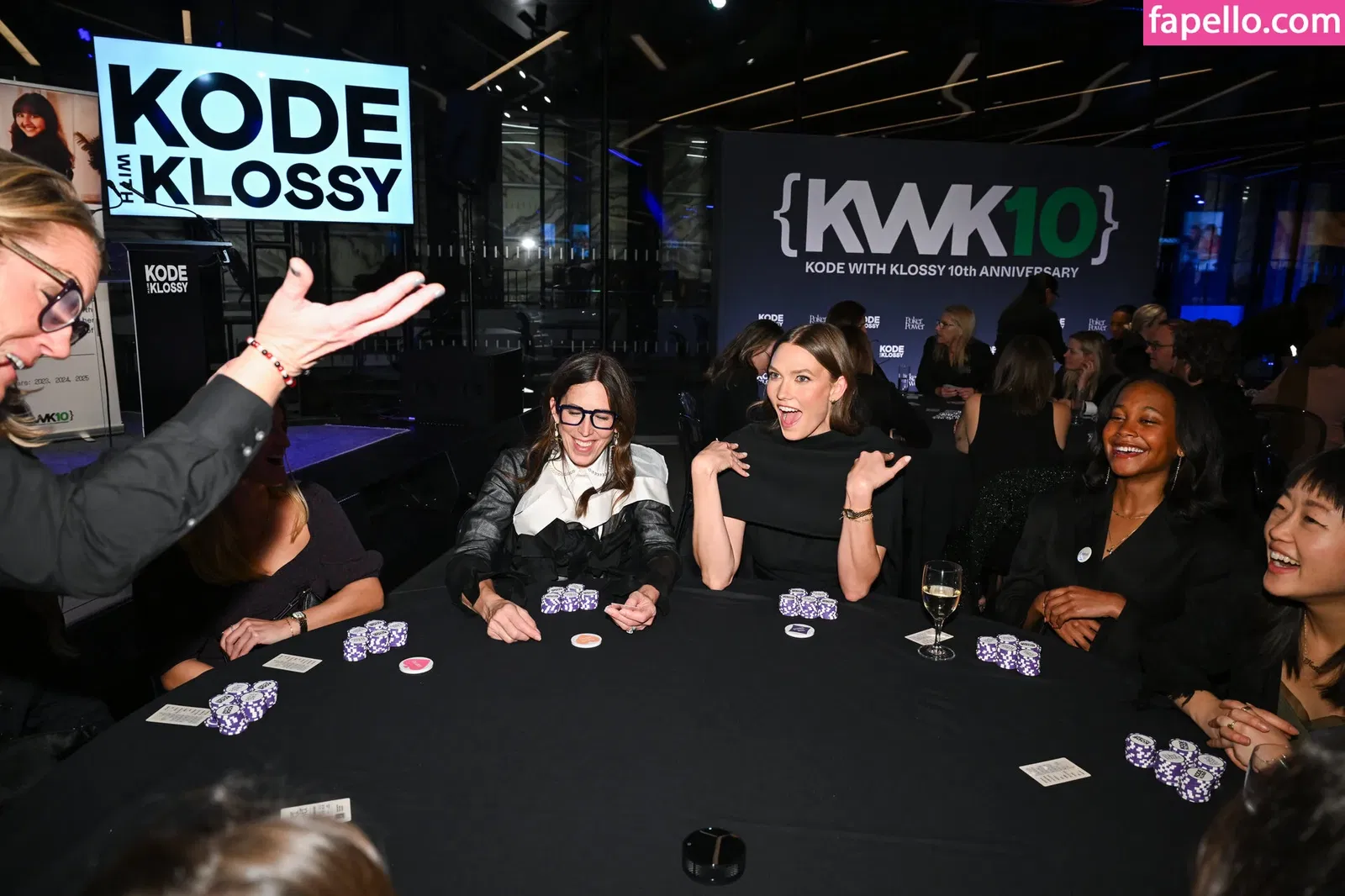 Karlie Kloss Onlyfans Photo Gallery 