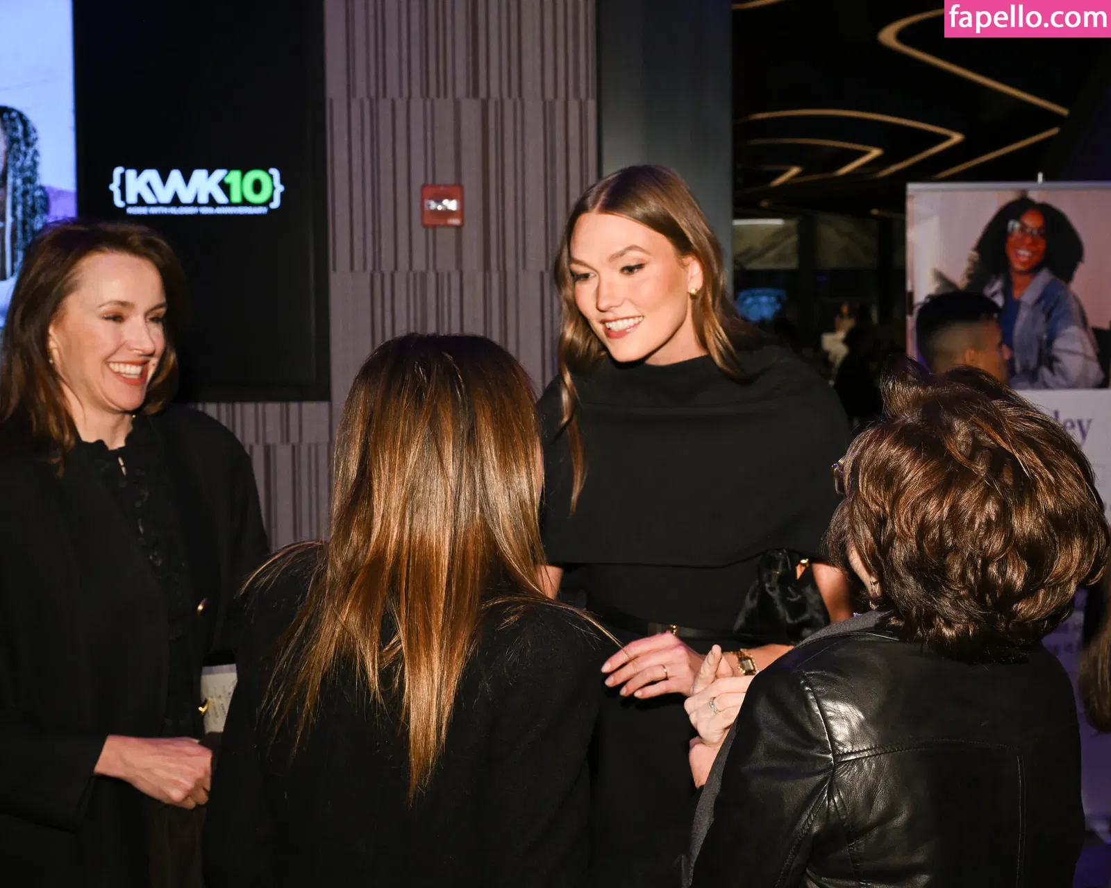 Karlie Kloss Onlyfans Photo Gallery 