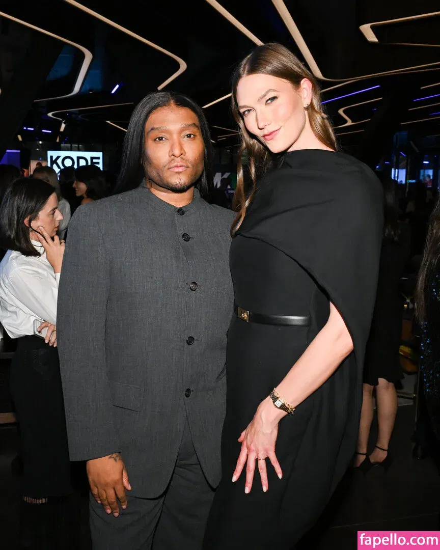 Karlie Kloss Onlyfans Photo Gallery 