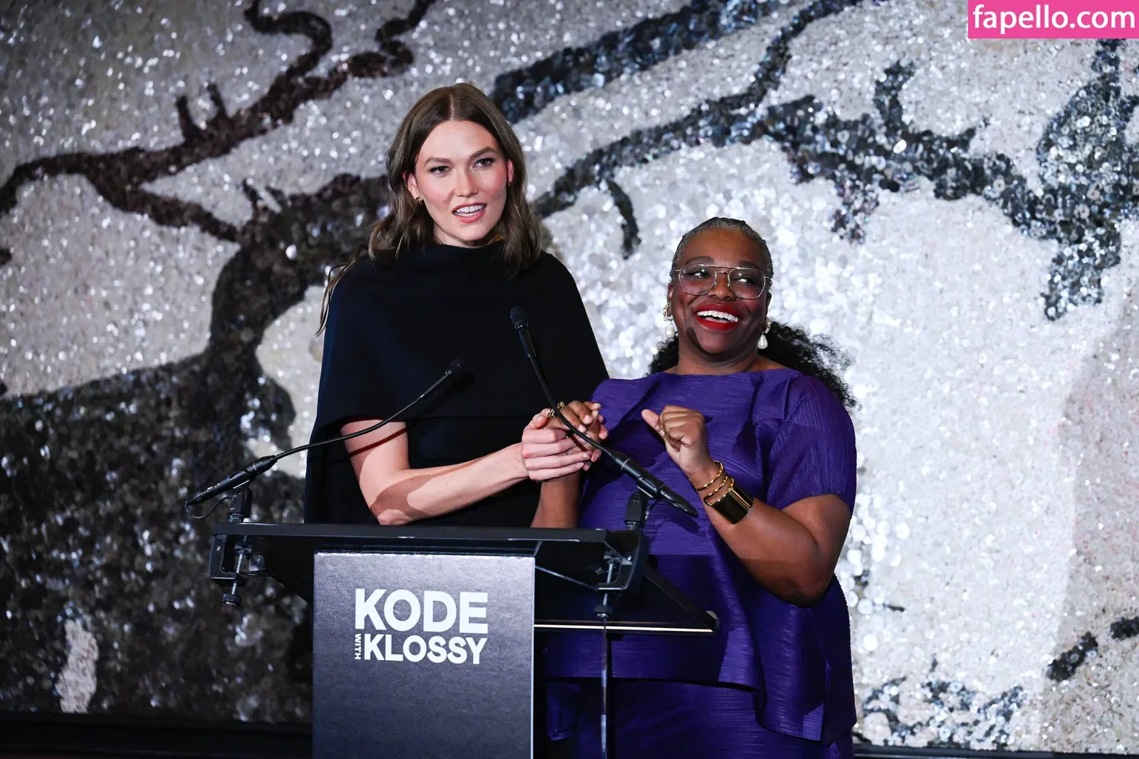 Karlie Kloss Onlyfans Photo Gallery 