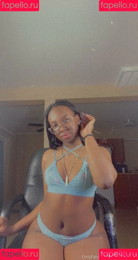 itstaylor.official Onlyfans Photo Gallery 