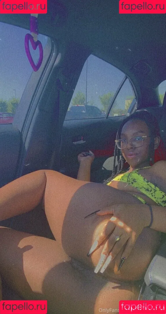itstaylor.official Onlyfans Photo Gallery 