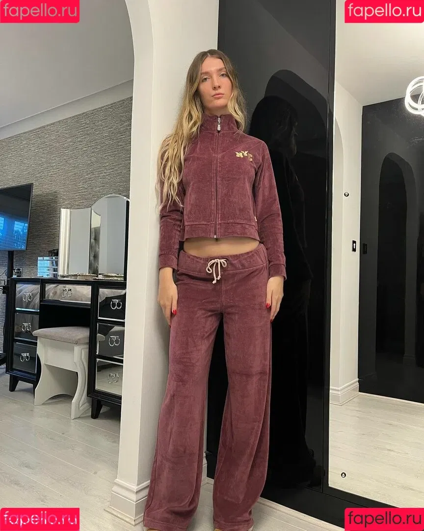 Ellabeth Willis Onlyfans Photo Gallery 