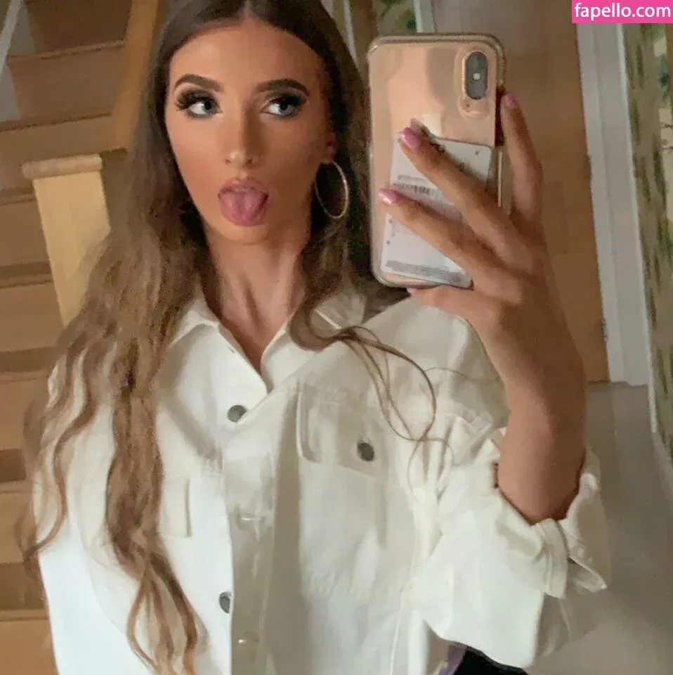 Ellabeth Willis Onlyfans Photo Gallery 