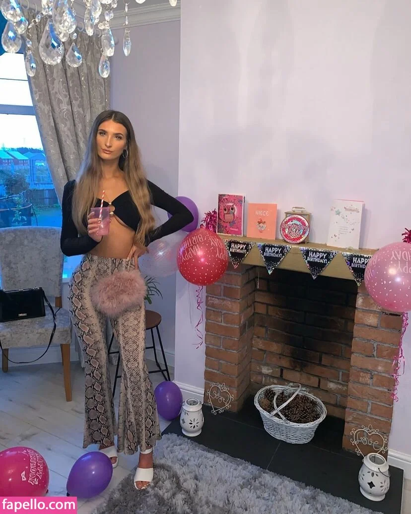 Ellabeth Willis Onlyfans Photo Gallery 