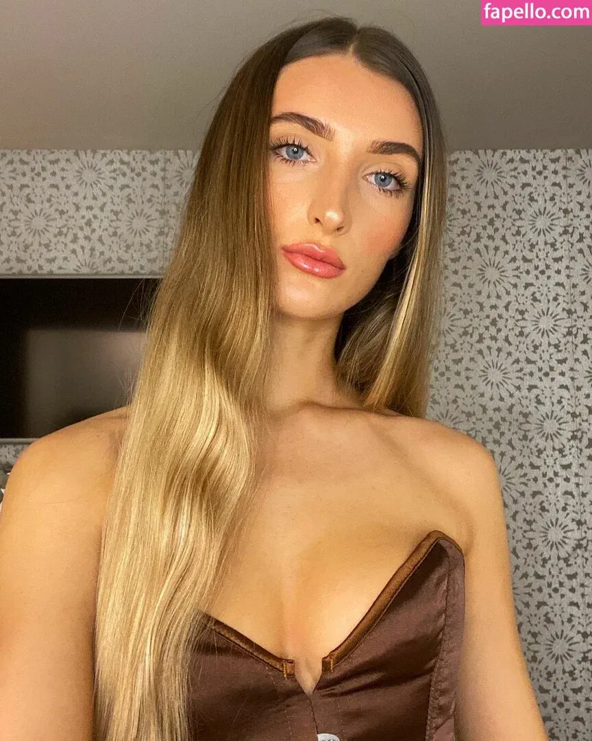 Ellabeth Willis Onlyfans Photo Gallery 