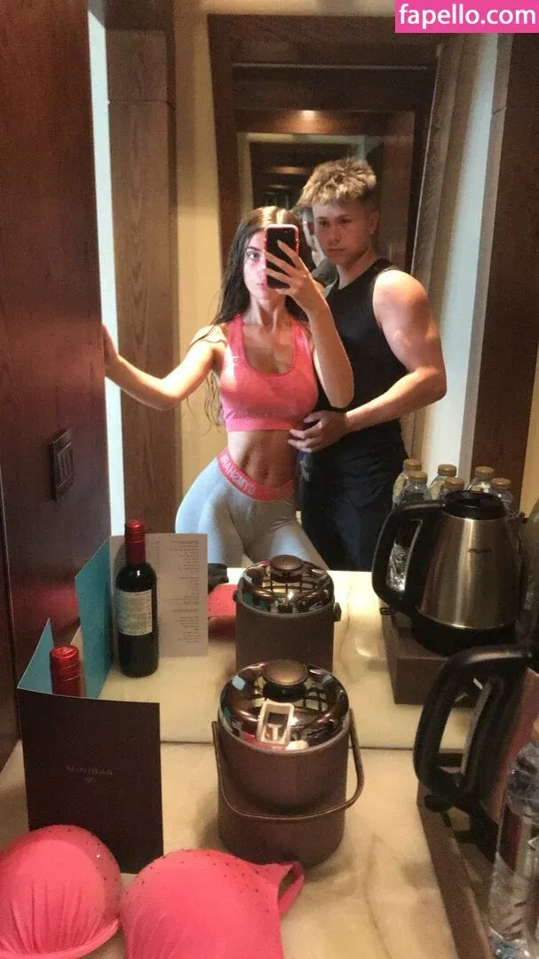 Ellabeth Willis Onlyfans Photo Gallery 