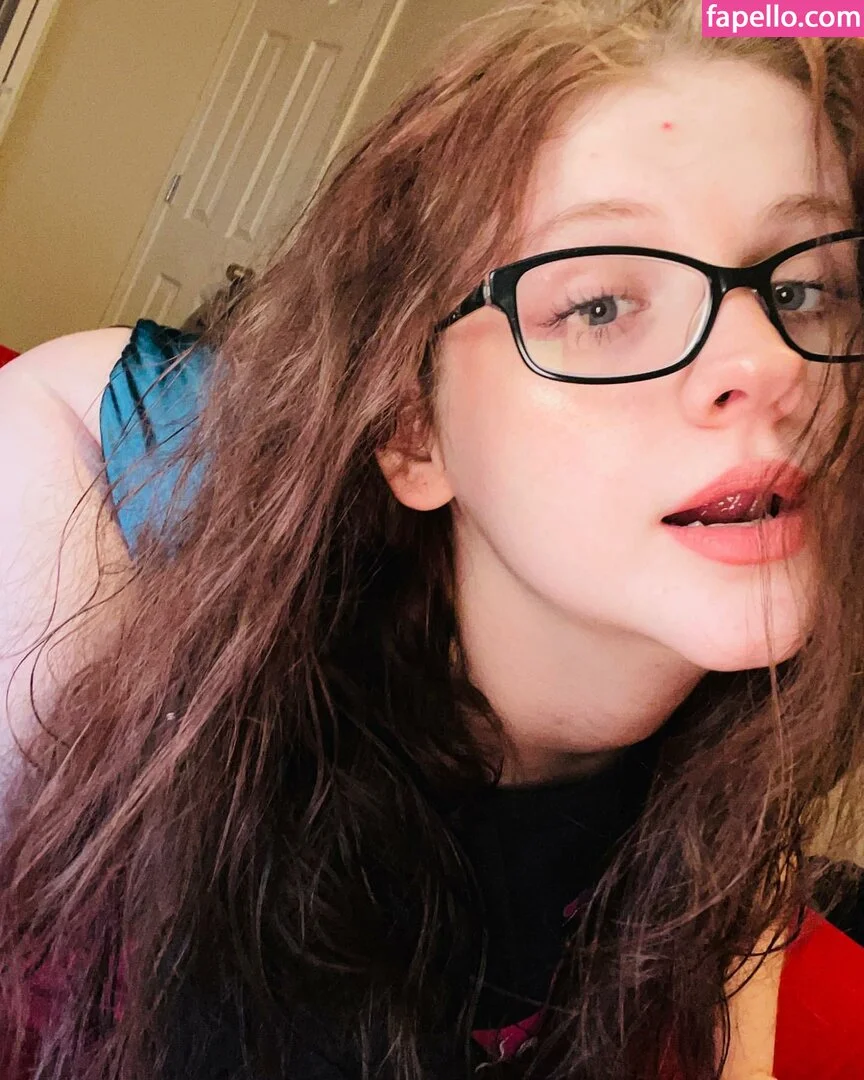 Kellybaby_yy Onlyfans Photo Gallery 