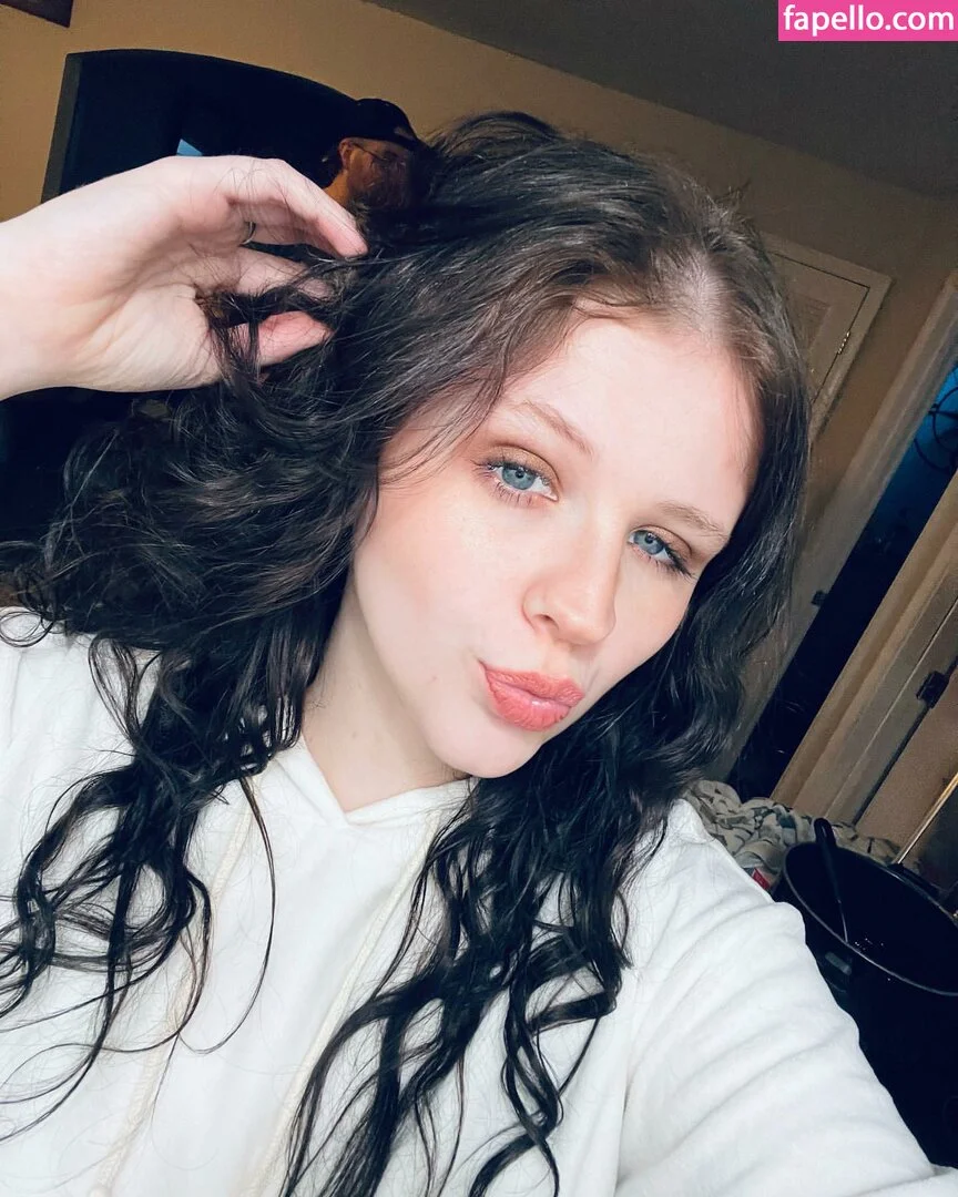 Kellybaby_yy Onlyfans Photo Gallery 