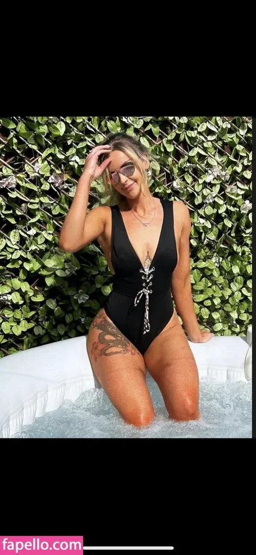 Buff.bunnies Onlyfans Photo Gallery 