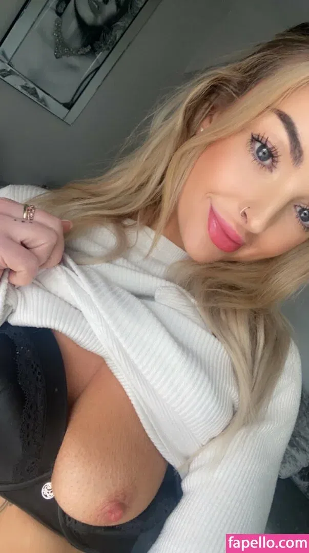 Buff.bunnies Onlyfans Photo Gallery 