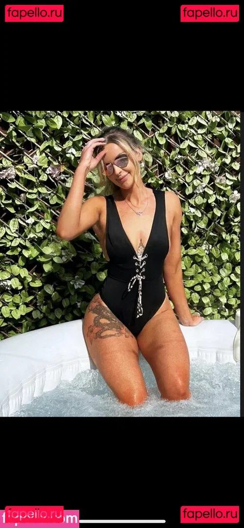 Buff.bunnies Onlyfans Photo Gallery 