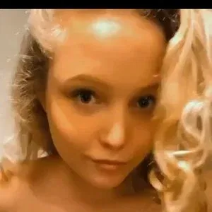 Evie Onlyfans Photo Gallery 