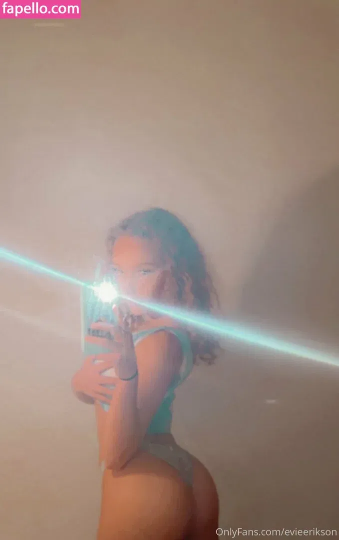 Evie Onlyfans Photo Gallery 