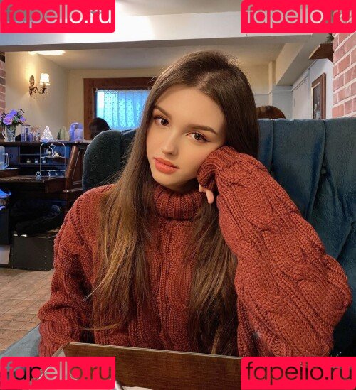 Elina Karimova Onlyfans Photo Gallery 