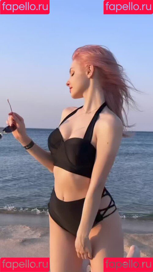 Elina Karimova Onlyfans Photo Gallery 