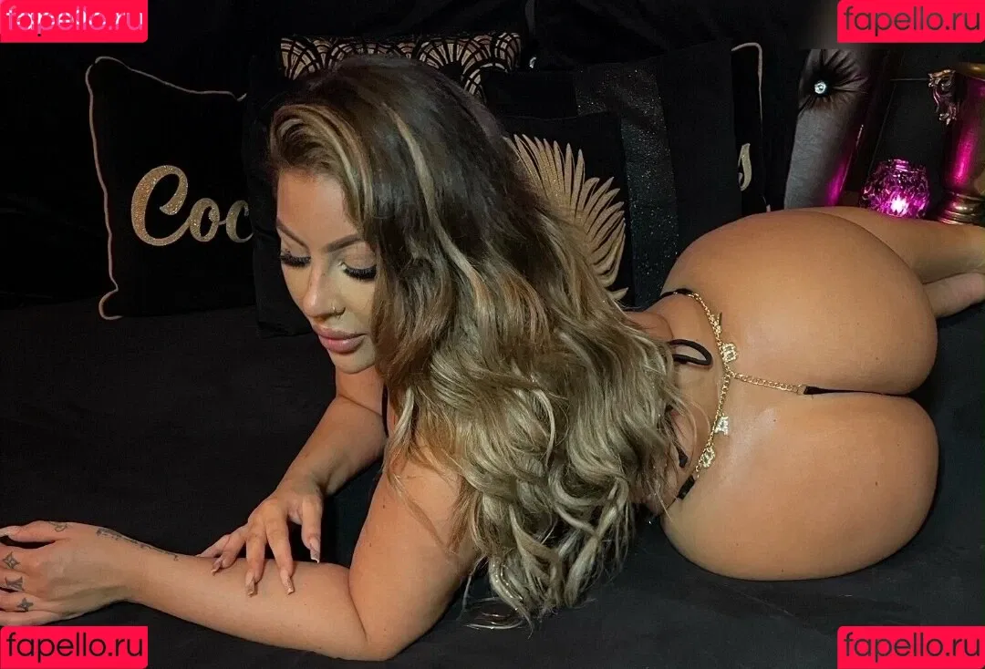 Melina.Million Onlyfans Photo Gallery 