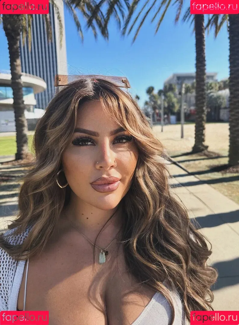 Melina.Million Onlyfans Photo Gallery 