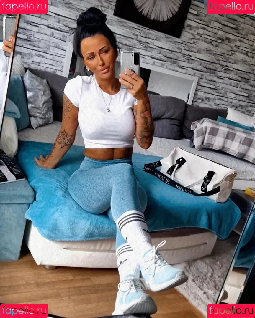 __anni__32 Onlyfans Photo Gallery 