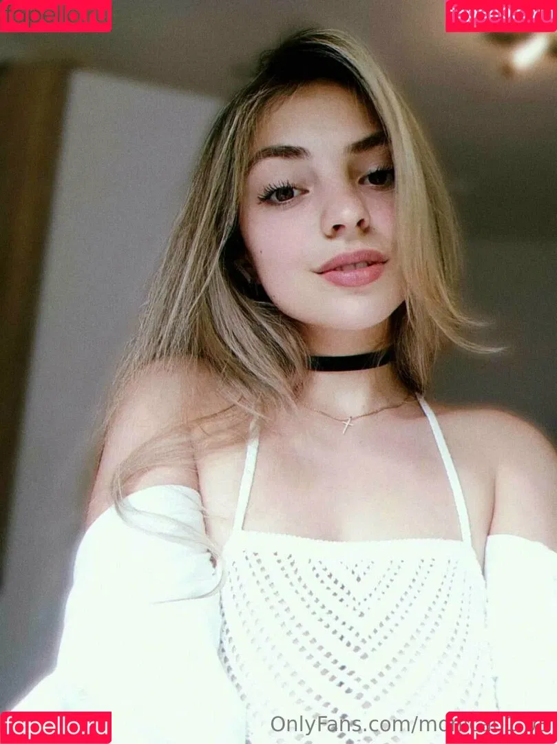 monica01.03 Onlyfans Photo Gallery 