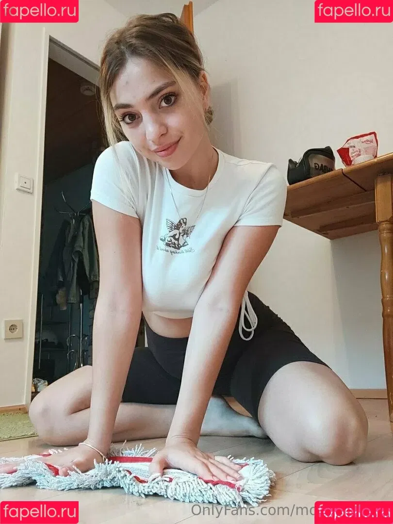 monica01.03 Onlyfans Photo Gallery 