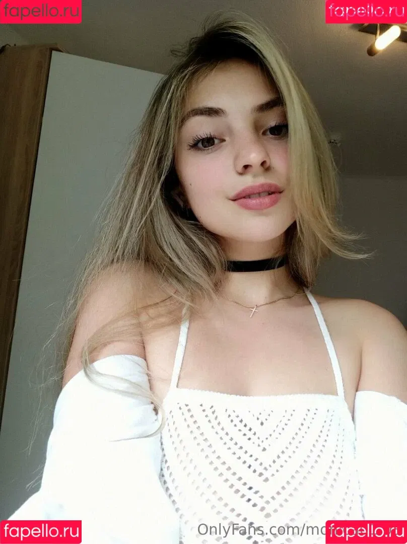 monica01.03 Onlyfans Photo Gallery 