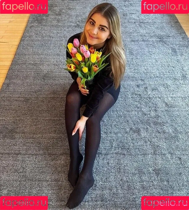 Felicia Fuchs Onlyfans Photo Gallery 