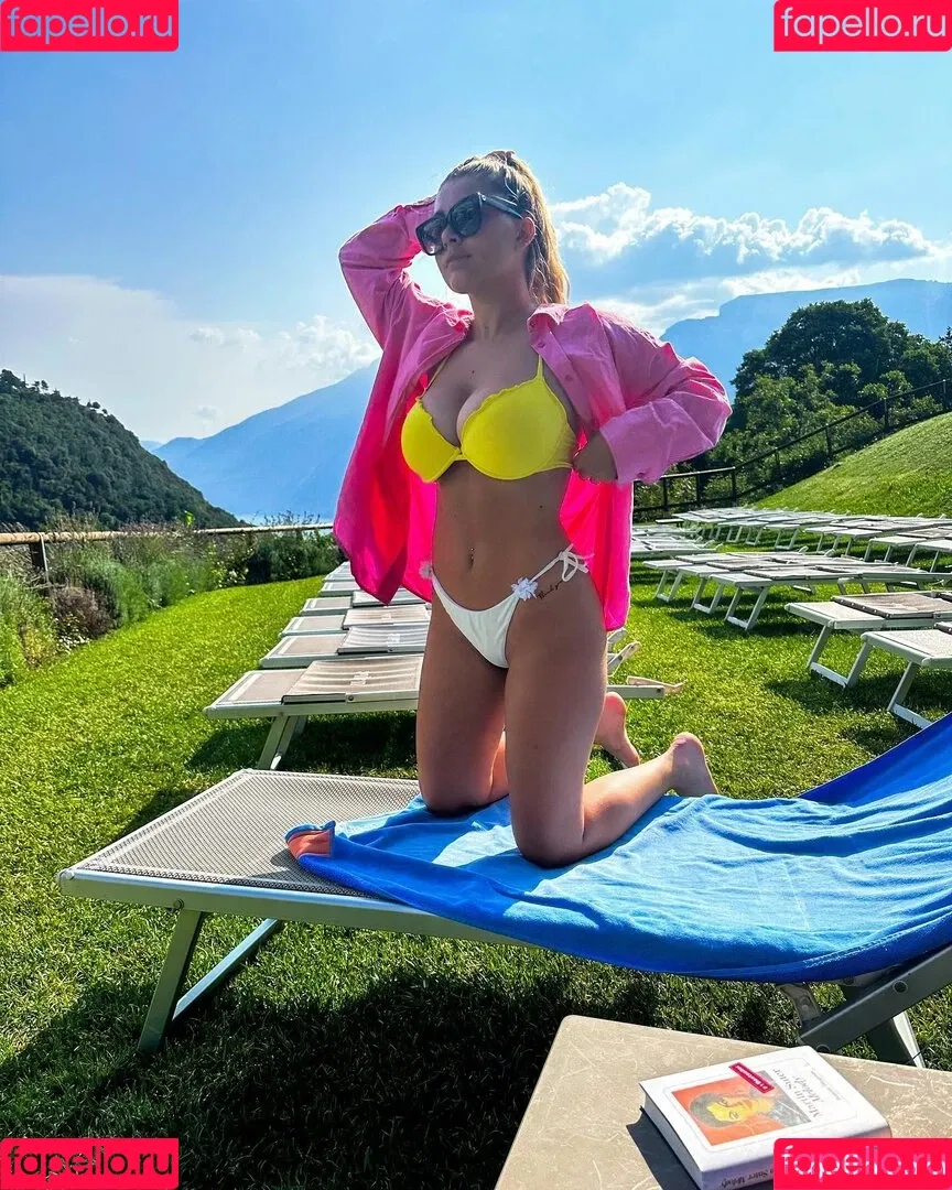 Felicia Fuchs Onlyfans Photo Gallery 
