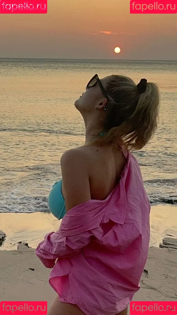 Felicia Fuchs Onlyfans Photo Gallery 