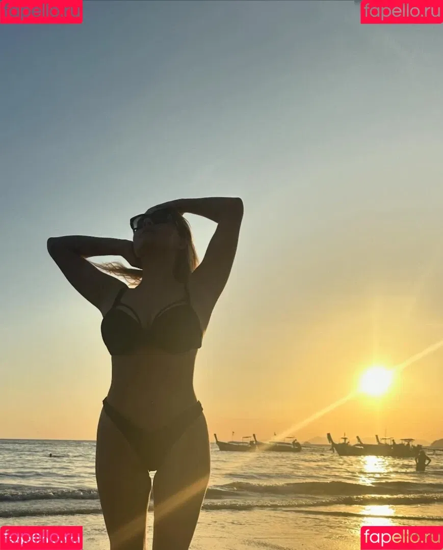 Felicia Fuchs Onlyfans Photo Gallery 