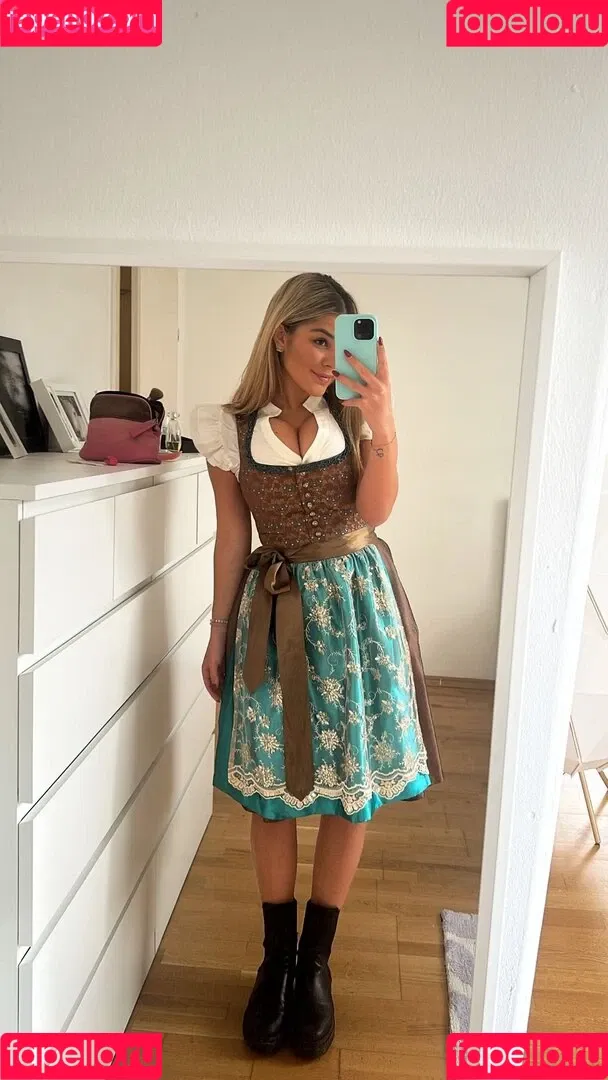 Felicia Fuchs Onlyfans Photo Gallery 