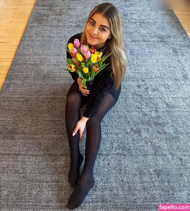 Felicia Fuchs Onlyfans Photo Gallery 