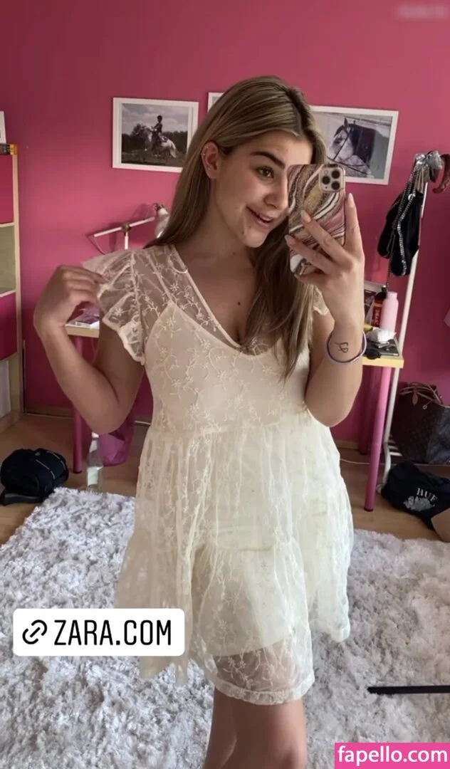 Felicia Fuchs Onlyfans Photo Gallery 