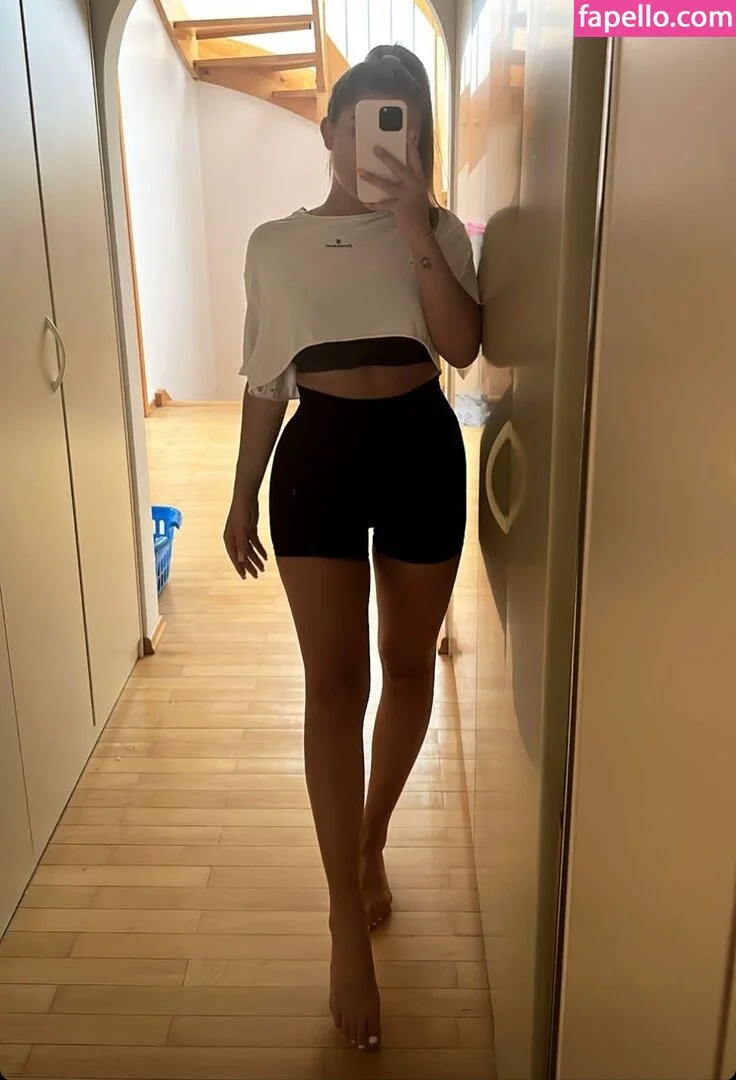 Felicia Fuchs Onlyfans Photo Gallery 