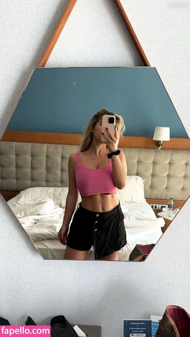 Felicia Fuchs Onlyfans Photo Gallery 