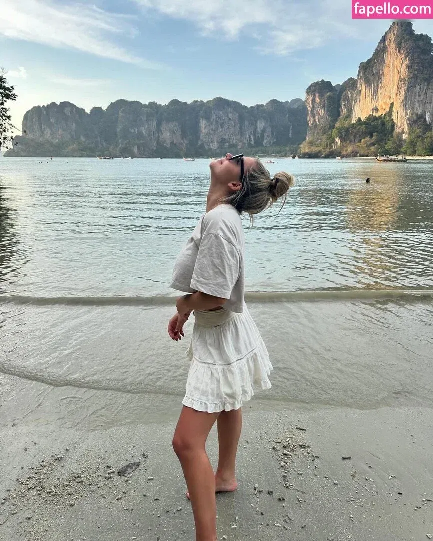 Felicia Fuchs Onlyfans Photo Gallery 