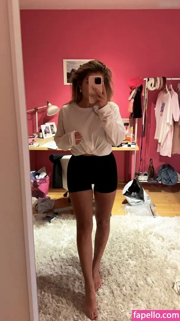 Felicia Fuchs Onlyfans Photo Gallery 