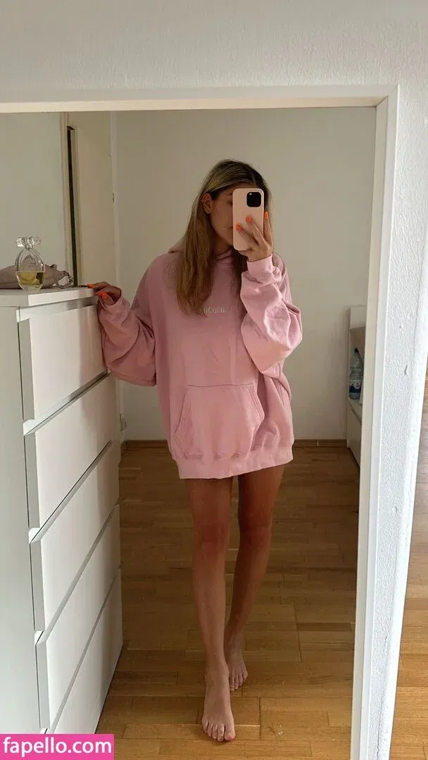 Felicia Fuchs Onlyfans Photo Gallery 